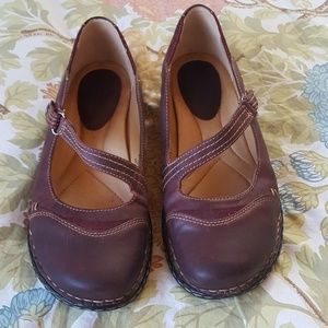 Super cute! Earth mary janes, gently used size 10